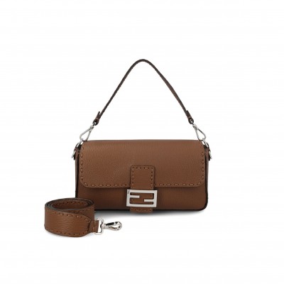 FENDI BAGUETTE (28*15*6.5cm)